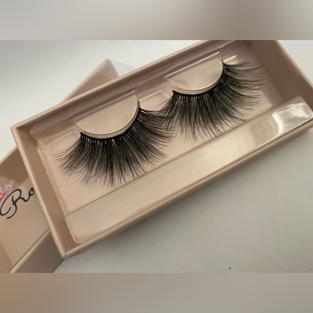 lash style ‘cross faded’